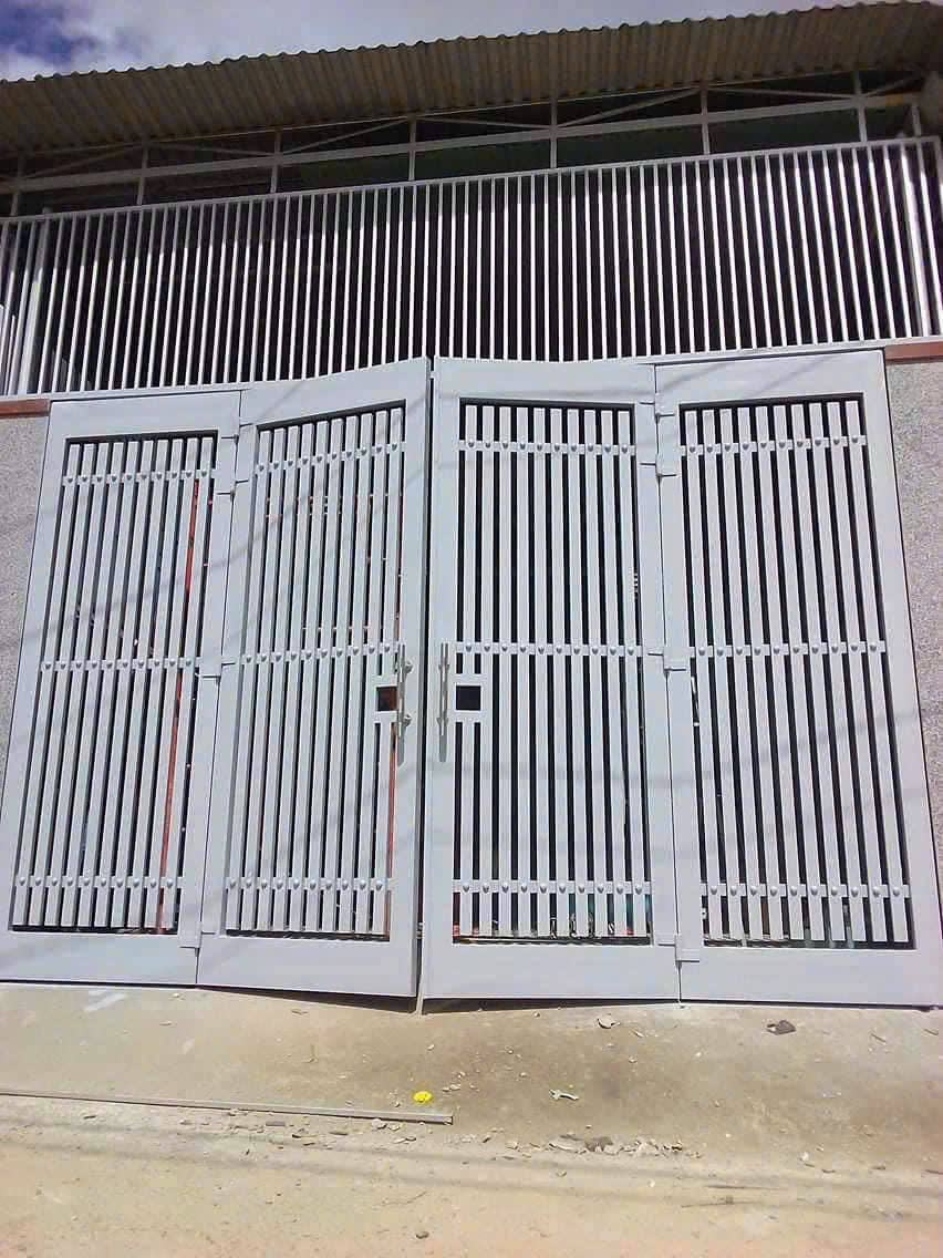 Cabin Tắm Kính Cường Lực Cửa Vát Góc 135 Độ thi công tại Hòa Vang Đà Nẵng