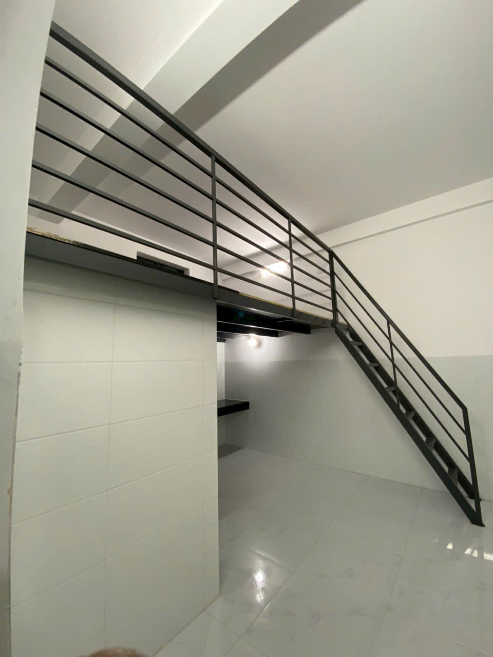 Mái Kính Cường Lực Giếng Trời Tự Động Đóng Mở Cảm Biến Mưa thi công tại Ngũ Hành Sơn Đà Nẵng